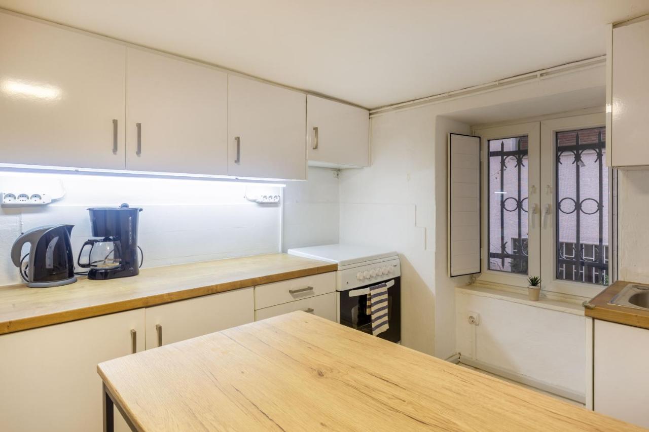 Charming Apartment In The Heart Of Plaka Атина Екстериор снимка